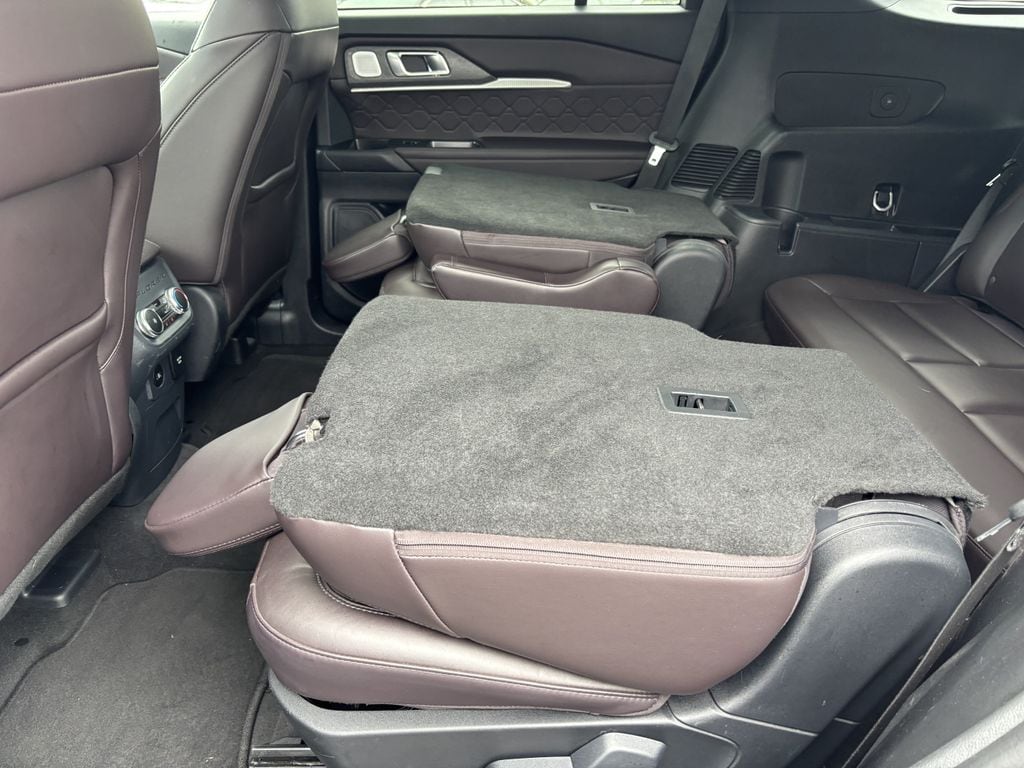 2025 Ford Explorer Platinum - Photo 26
