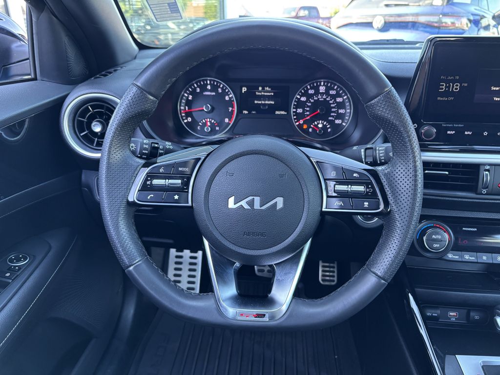2023 Kia Forte GT-Line - Photo 14