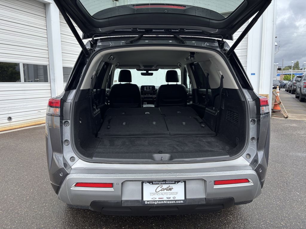 2025 Nissan Pathfinder SL - Photo 28