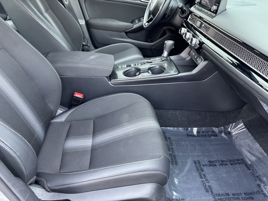 2025 Honda Civic Sport - Photo 29