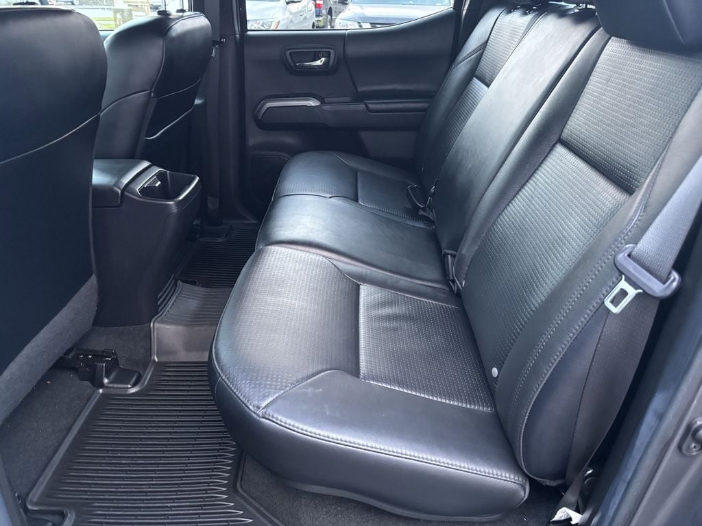 2022 Toyota Tacoma Limited - Photo 24