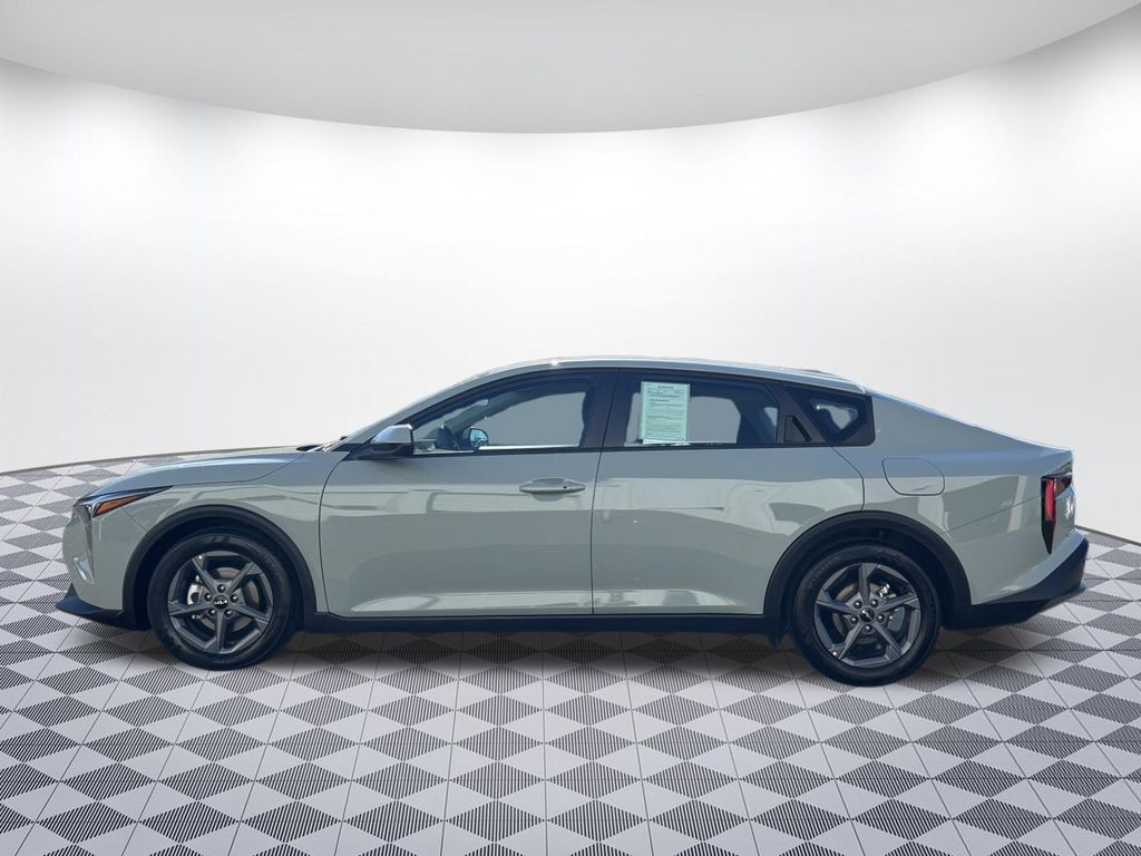 2026 Kia K4 LXS - Photo 4