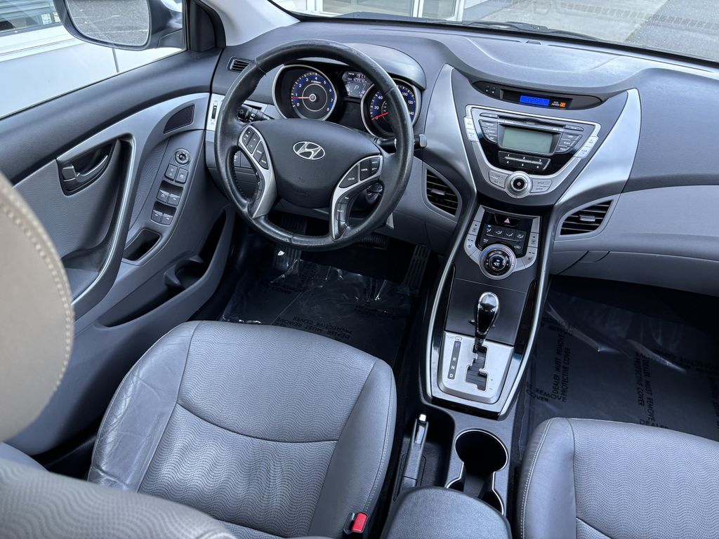 2013 Hyundai Elantra Limited - Photo 20