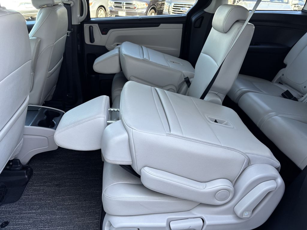 2025 Honda Odyssey EX-L - Photo 22
