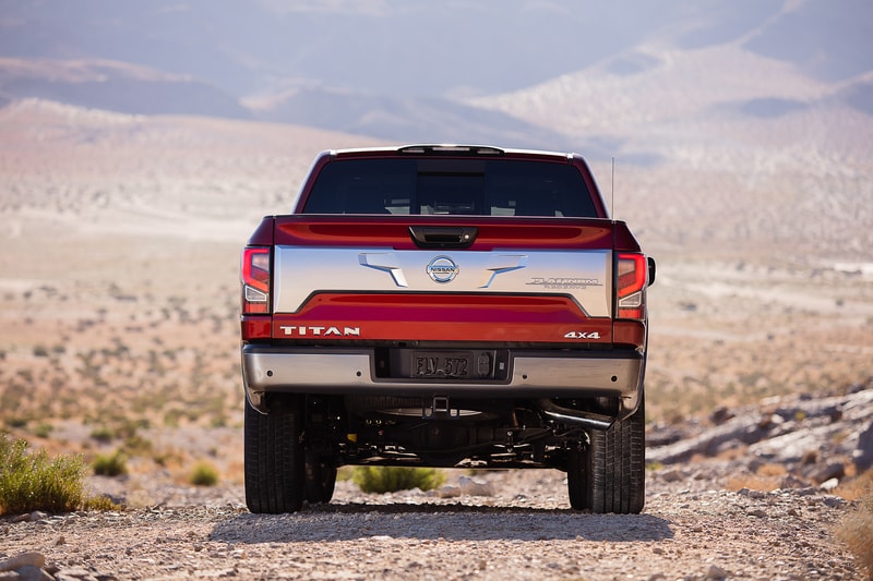 2023-Nissan-Titan-PlatinumReserve-CrewCab-Truck-L03.jpg