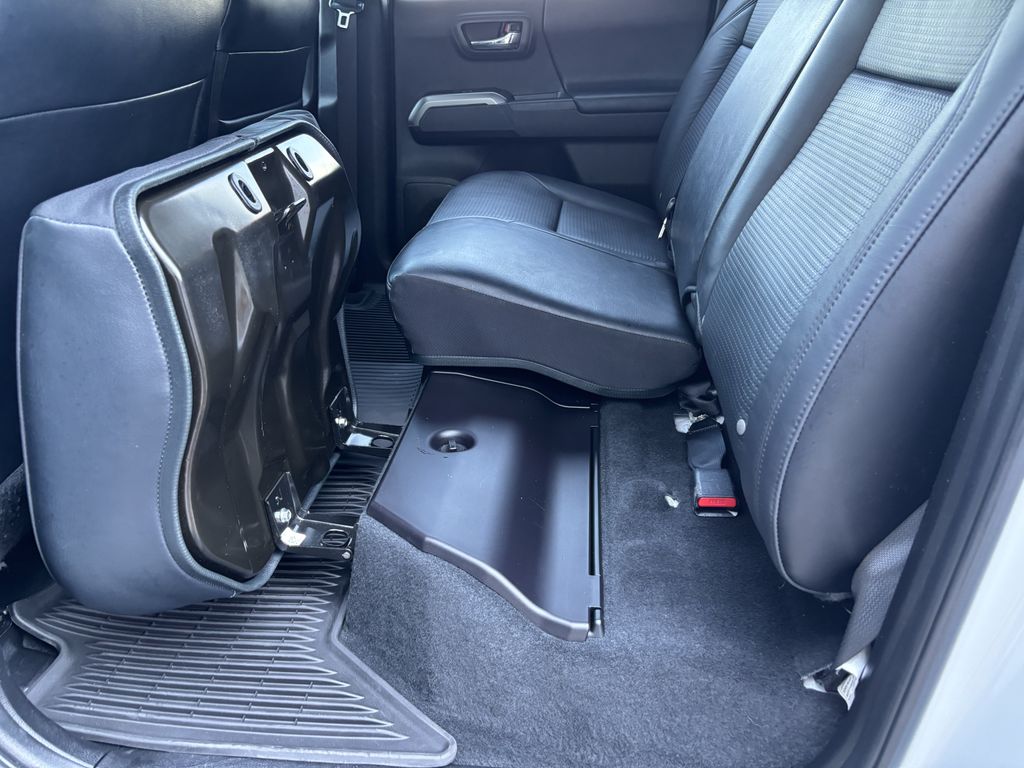 2023 Toyota Tacoma Limited - Photo 26