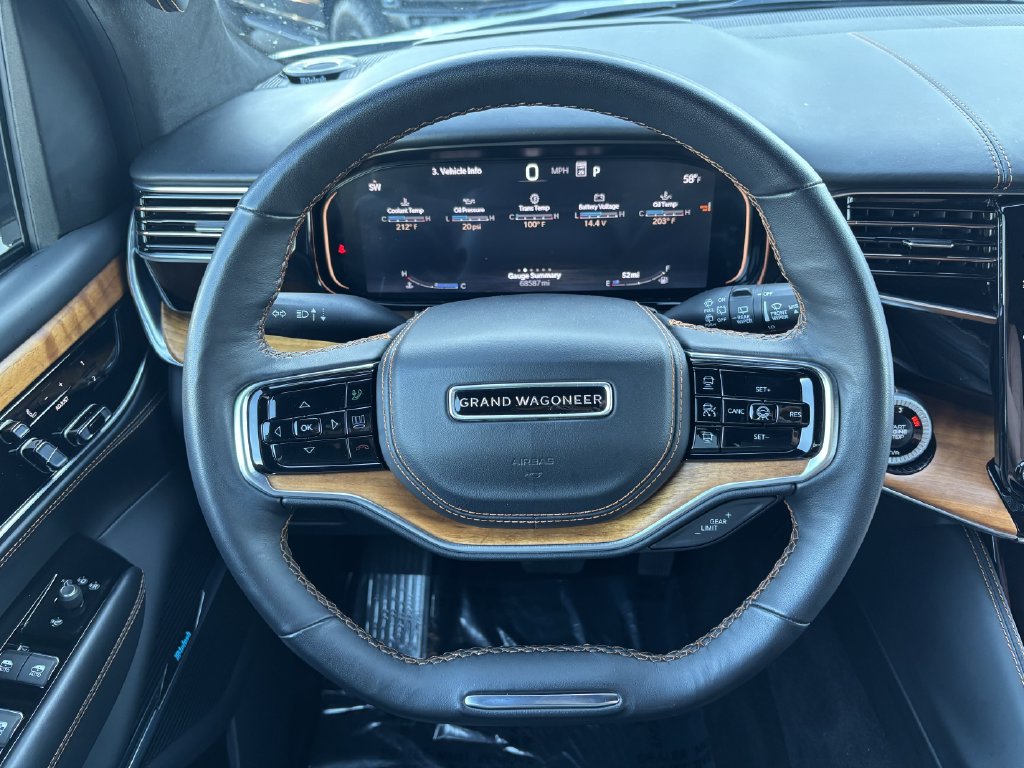 2024 Jeep Grand Wagoneer L Series III - Photo 12