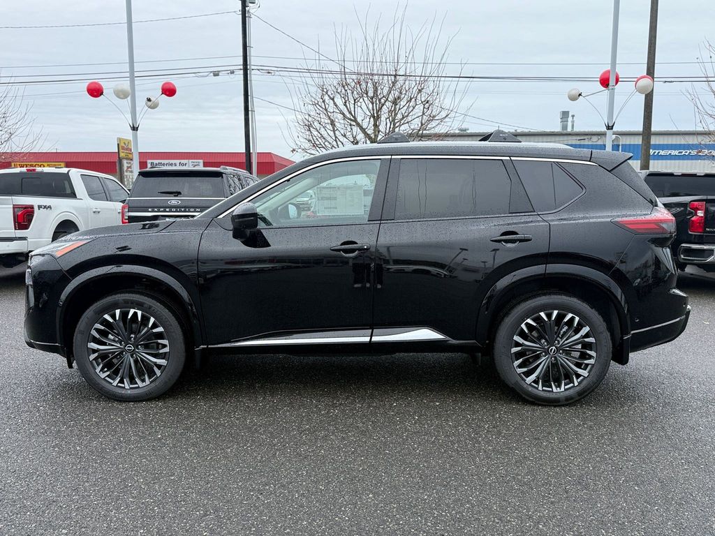 2026 Nissan Rogue Platinum photo 4