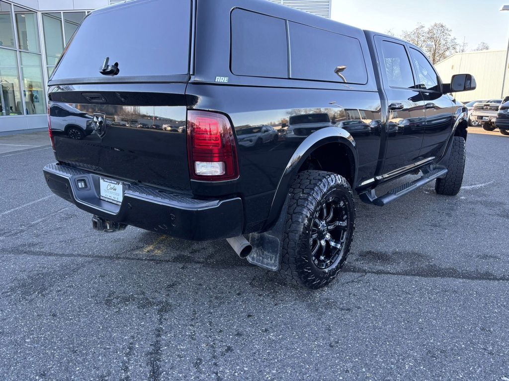 2018 Ram 3500 Laramie photo 4