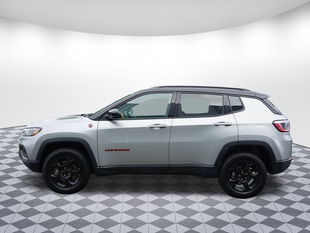 2023 Jeep Compass Trailhawk photo 4