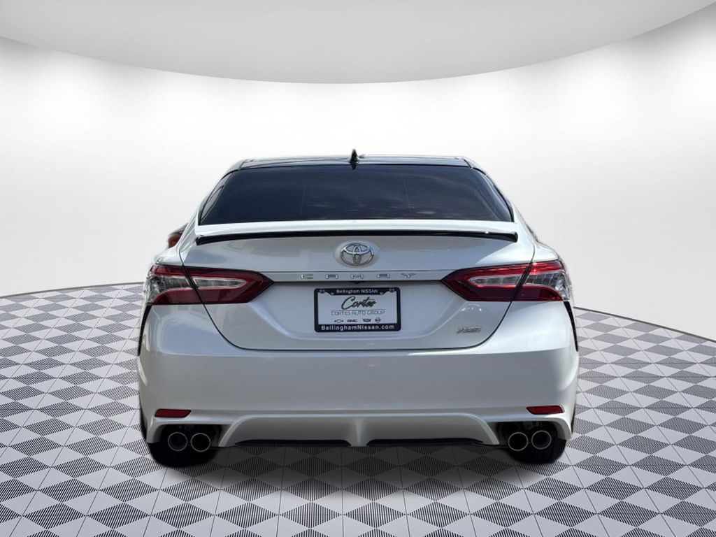 2020 Toyota Camry XSE - Photo 7