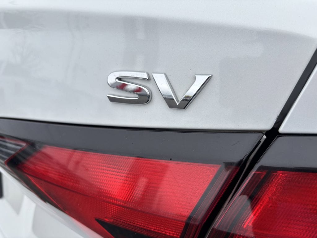 2023 Nissan Versa Sedan SV - Photo 12