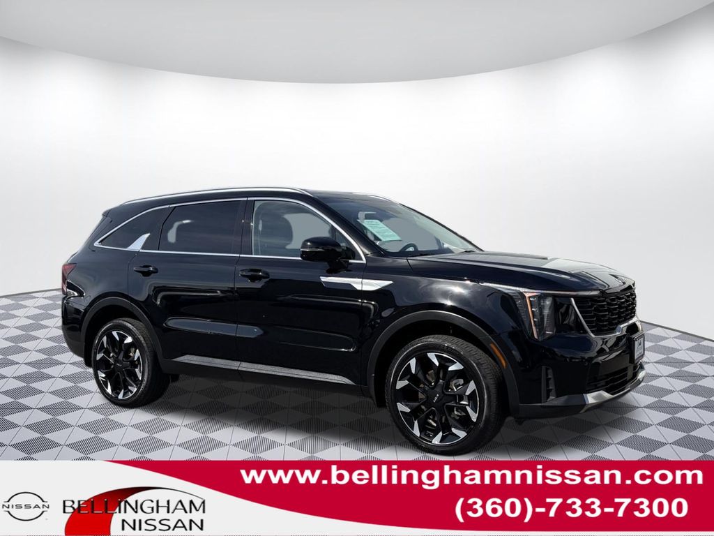 2025 Kia Sorento EX - Photo 1