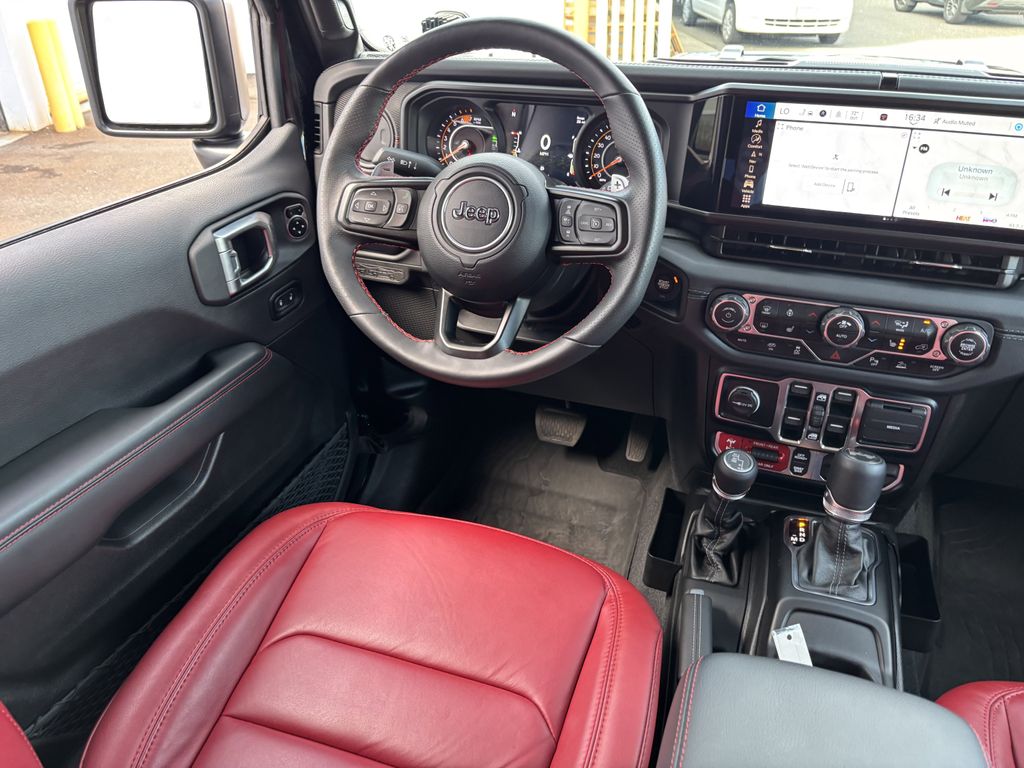 2024 Jeep Wrangler 4-Door Rubicon - Photo 20
