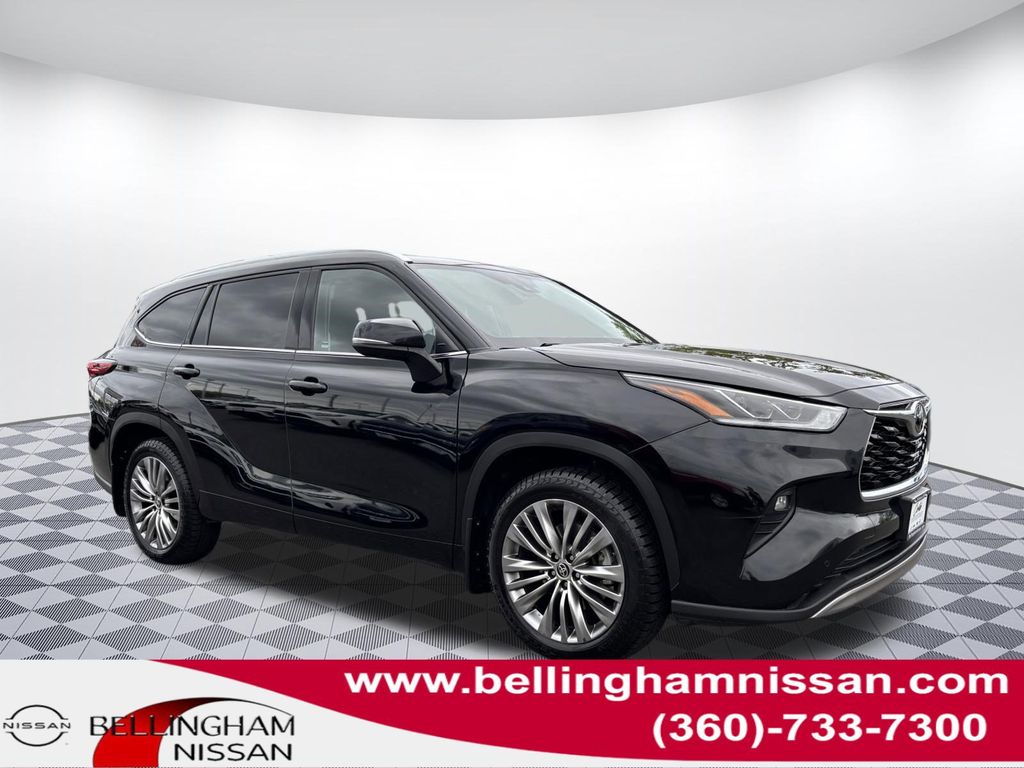 2022 Toyota Highlander Platinum 4x4 V6's photo