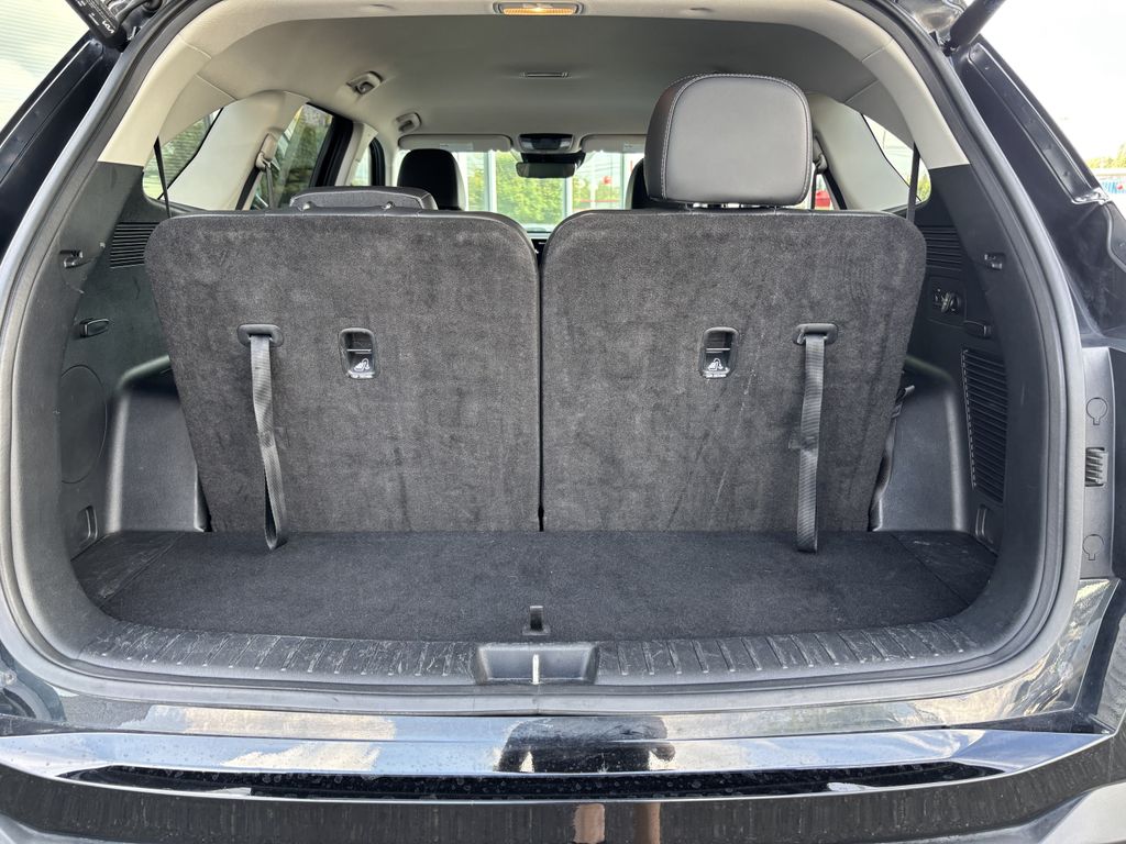 2025 Kia Sorento EX - Photo 28