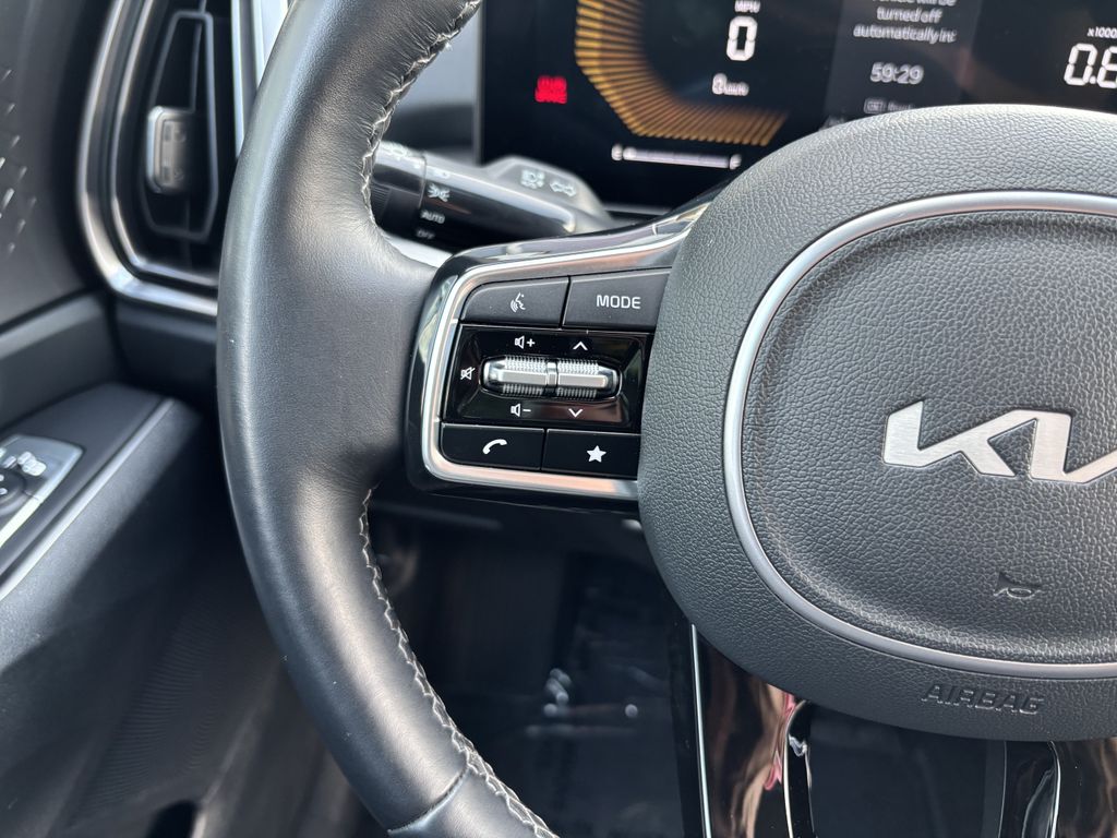 2025 Kia Sorento EX - Photo 16