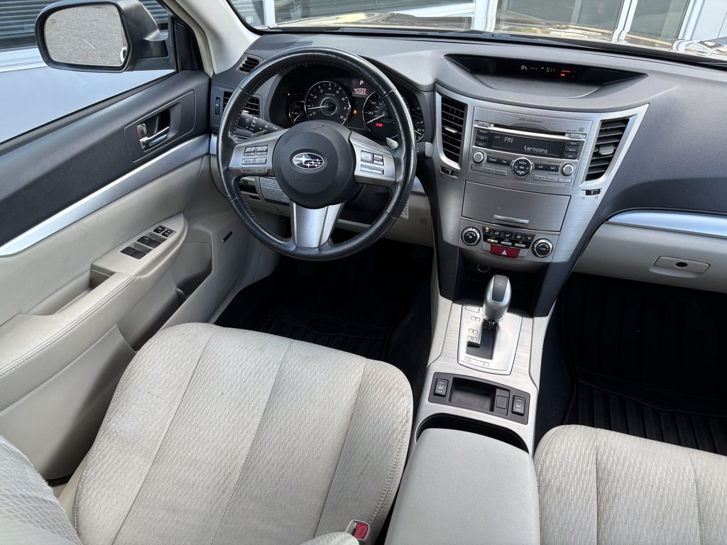 2011 Subaru Outback I Premium - Photo 18