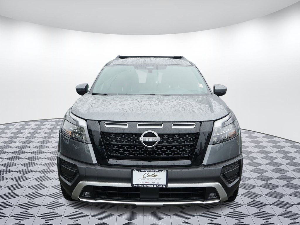 2025 Nissan Pathfinder Rock Creek photo 2