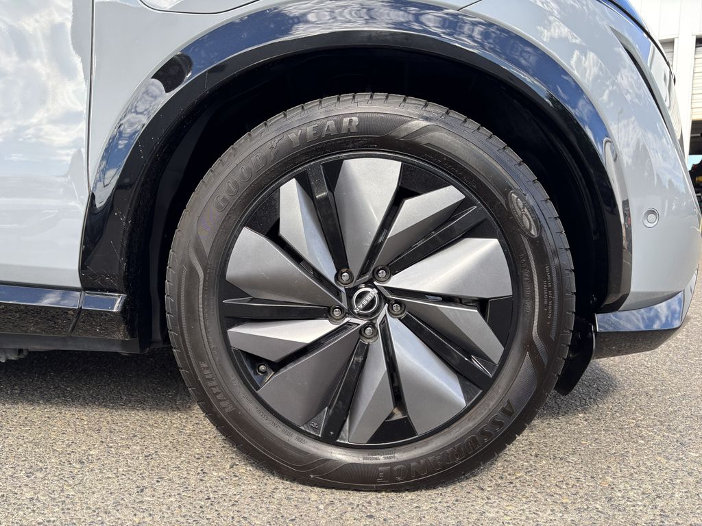 2023 Nissan Ariya Platinum+ - Photo 8