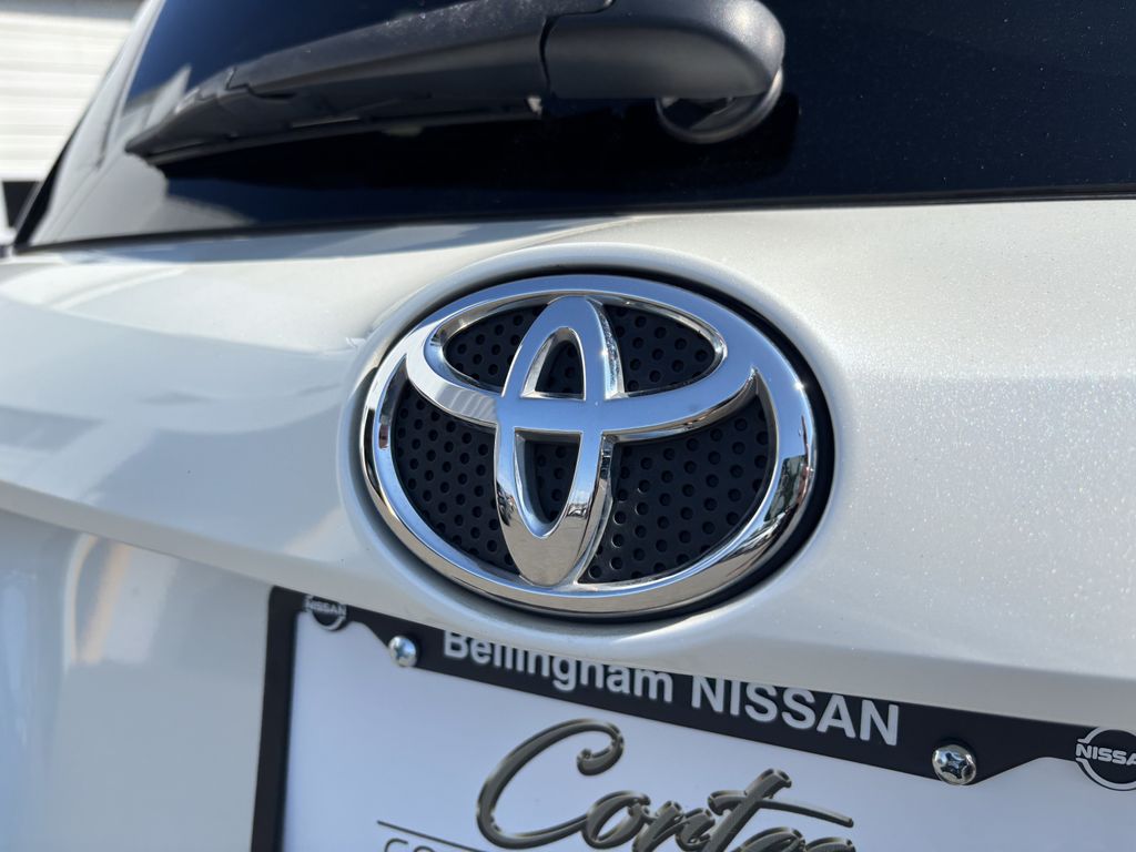 2018 Toyota RAV4 Limited - Photo 10