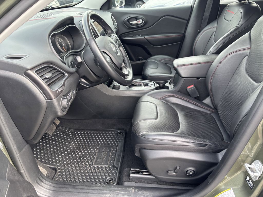 2021 Jeep Cherokee Trailhawk - Photo 13
