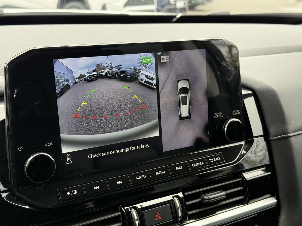 2025 Nissan Pathfinder SL - Photo 31