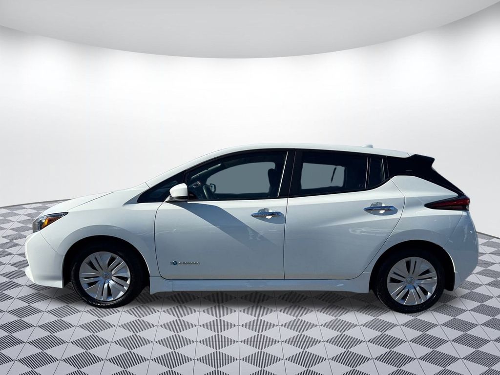 2018 Nissan Leaf S photo 4