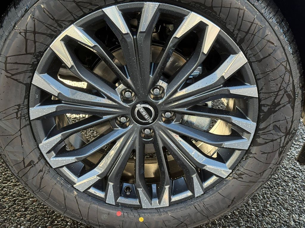 2026 Nissan Rogue Platinum - Photo 8