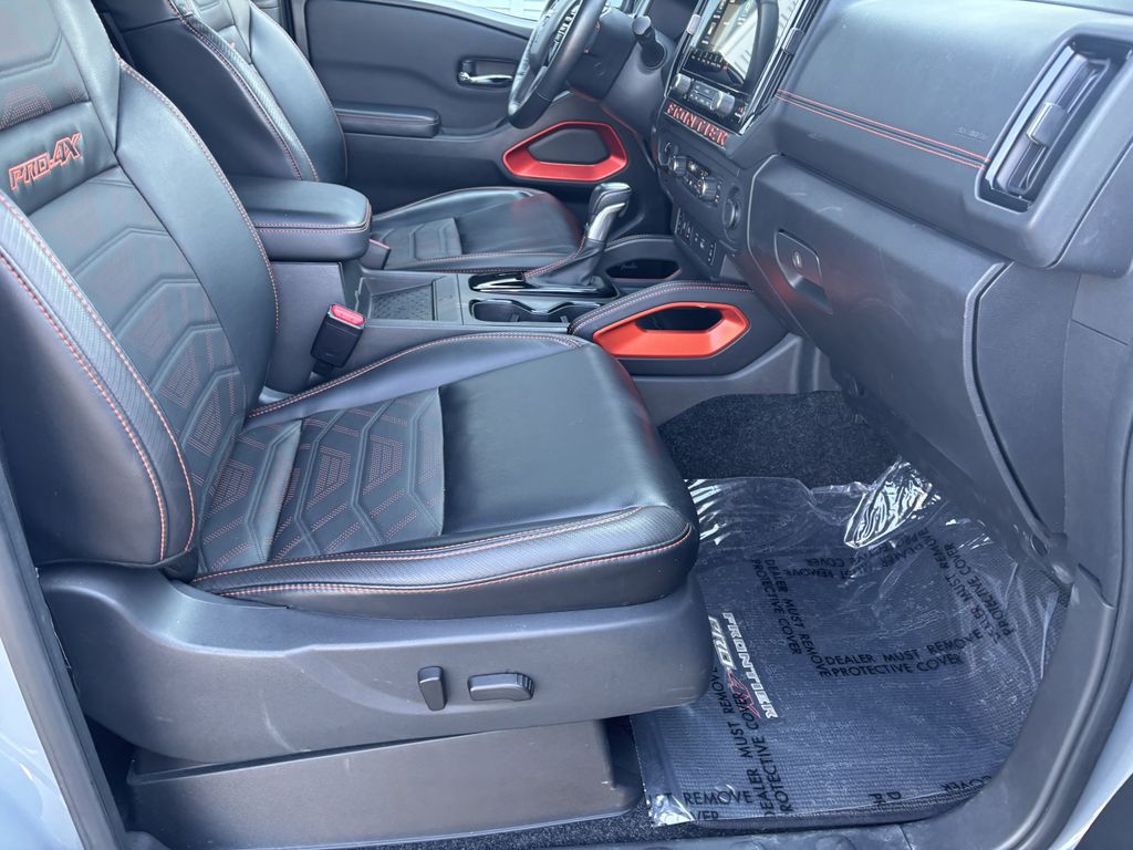 2025 Nissan Frontier PRO-4X - Photo 27