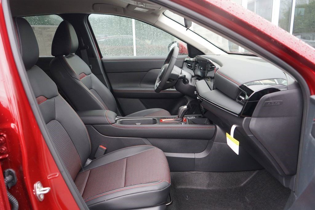 2025 Nissan Kicks SR AWD - Photo 31