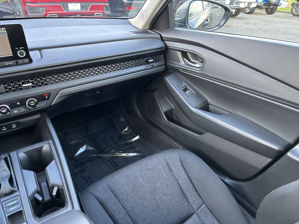 2024 Honda Accord EX - Photo 21