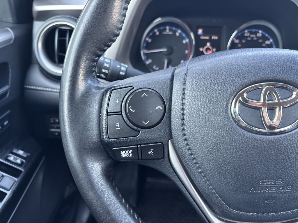 2018 Toyota RAV4 Limited - Photo 16