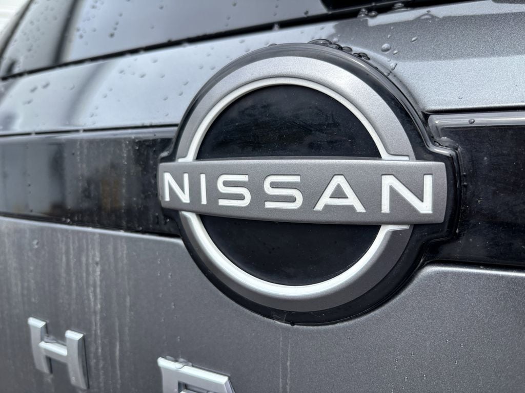 2025 Nissan Pathfinder SL - Photo 10