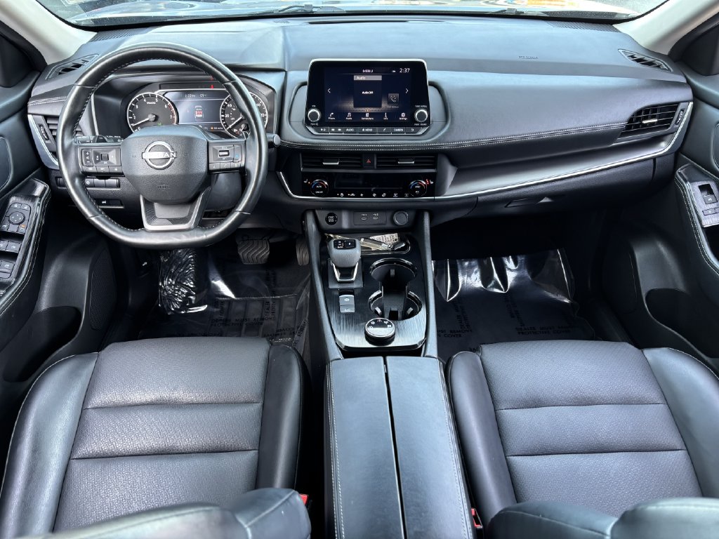 2025 Nissan Rogue SV - Photo 18