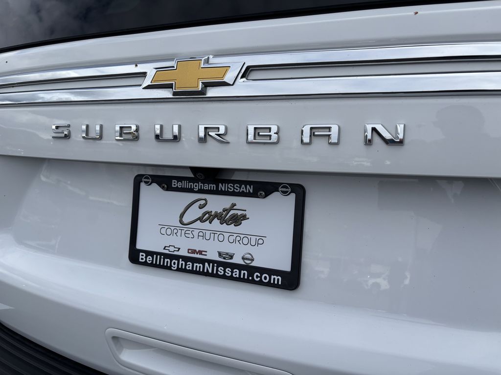 2024 Chevrolet Suburban LT - Photo 10