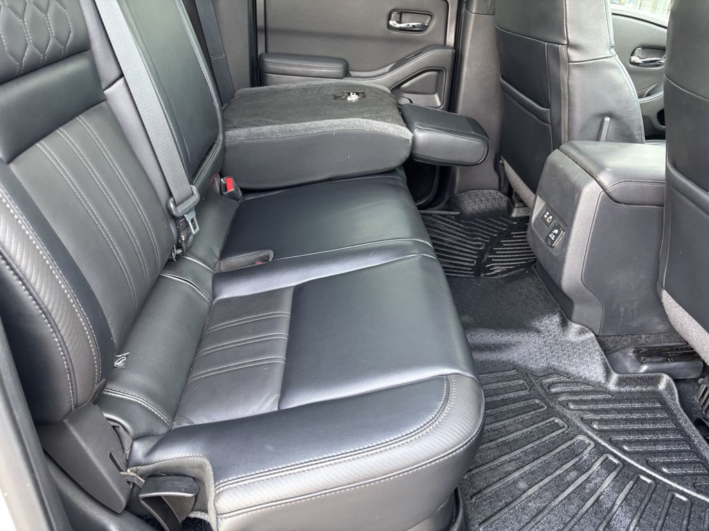 2022 Nissan Frontier PRO-4X - Photo 25