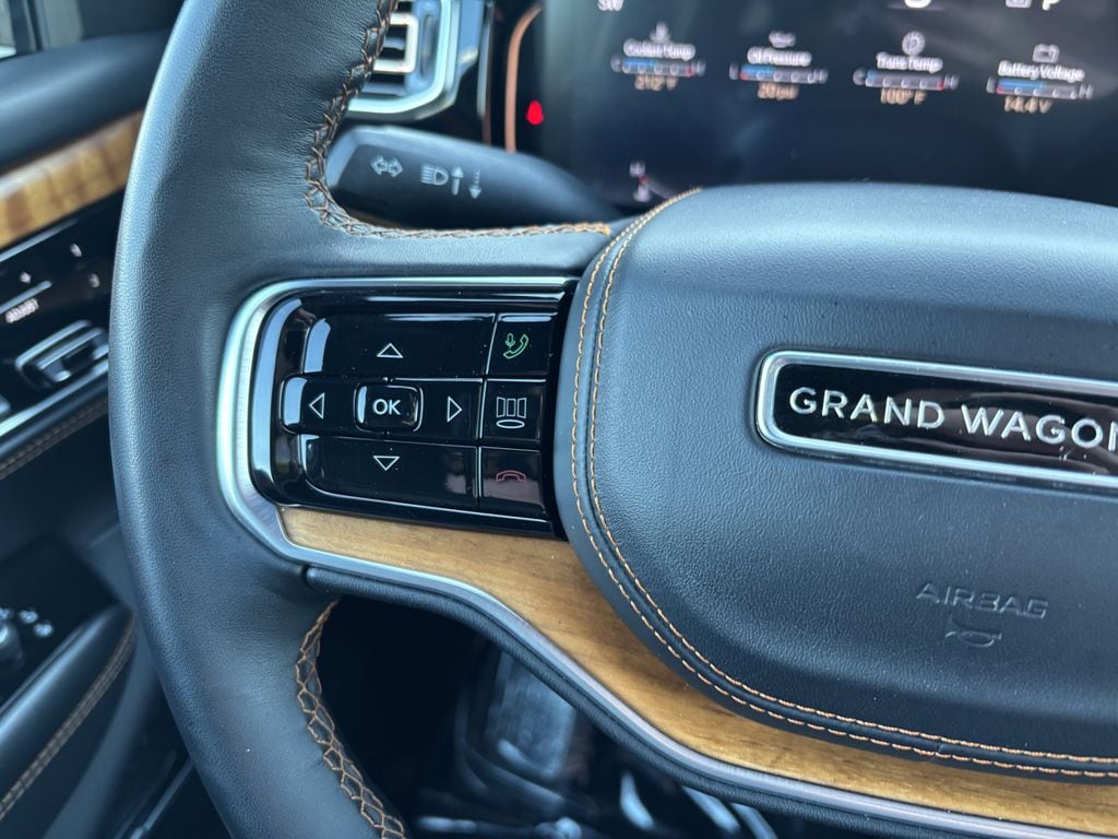 2024 Jeep Grand Wagoneer L Series III - Photo 13