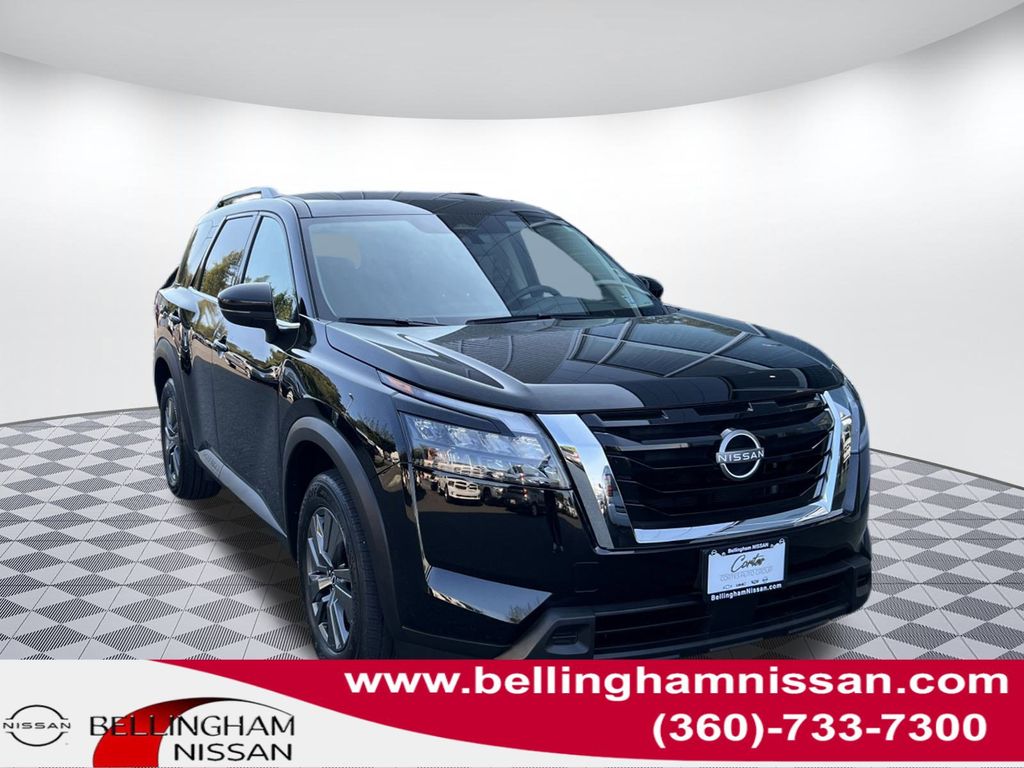 2024 Nissan Pathfinder SV's photo