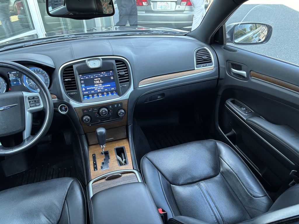 2013 Chrysler 300 C Varvatos Collection - Photo 20