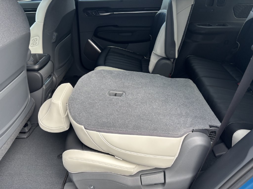 2024 Kia EV9 GT-Line - Photo 24