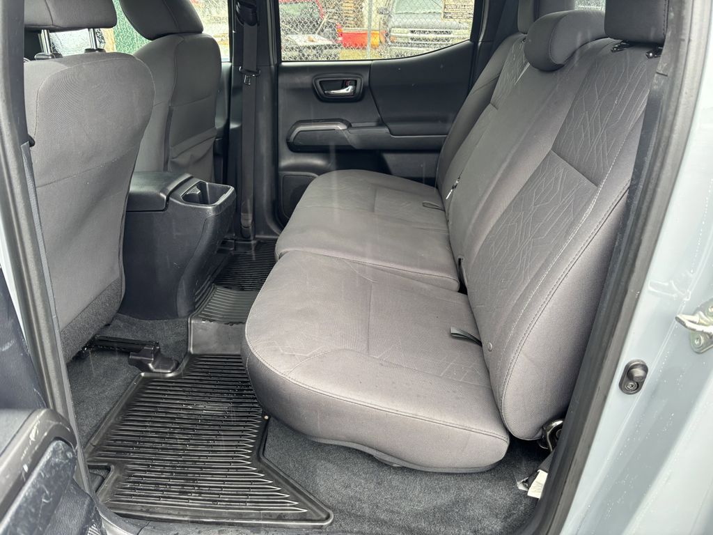 2018 Toyota Tacoma TRD Sport - Photo 25