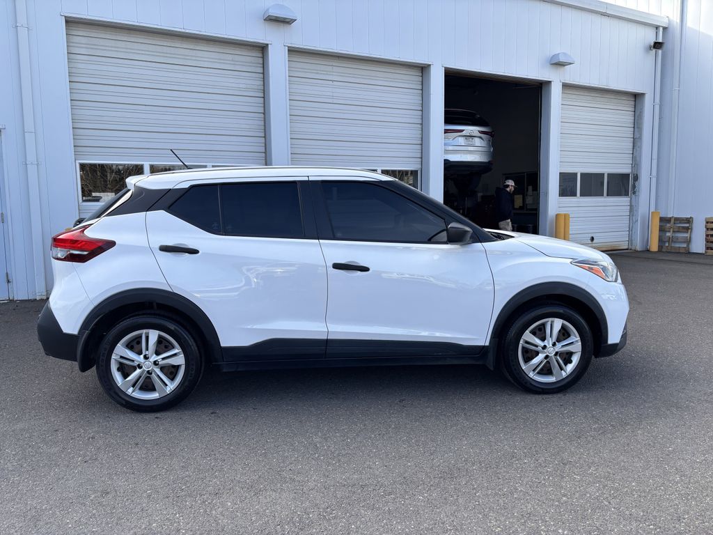 2020 Nissan Kicks S - Photo 8