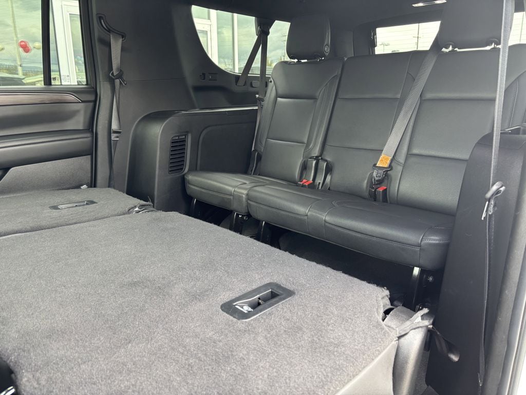 2024 Chevrolet Suburban LT - Photo 16