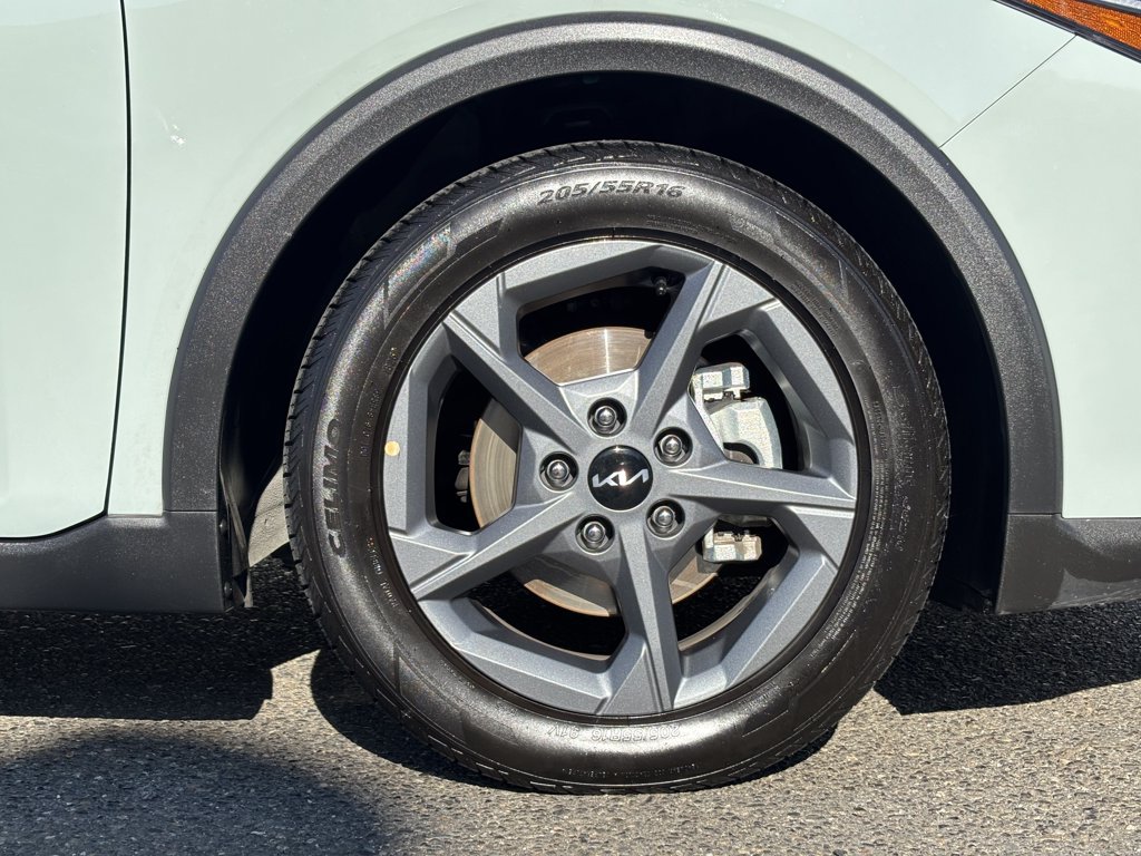 2026 Kia K4 LXS - Photo 9