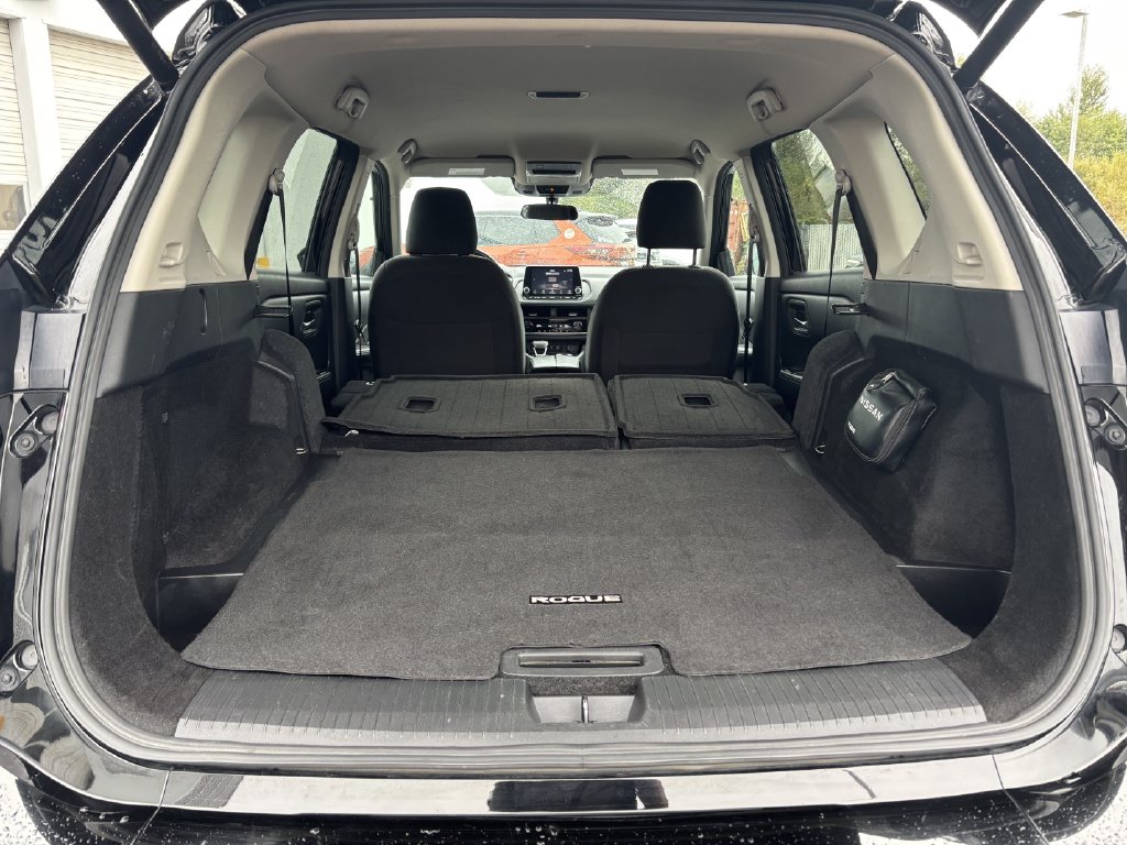 2025 Nissan Rogue SV - Photo 25
