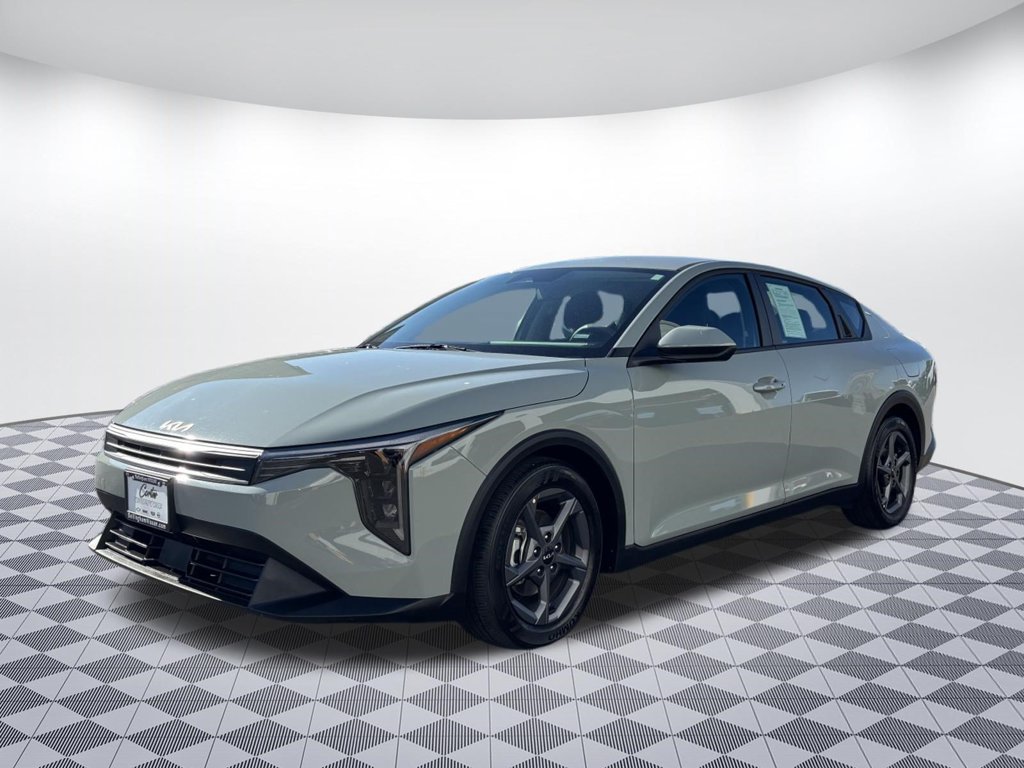 2026 Kia K4 LXS - Photo 3