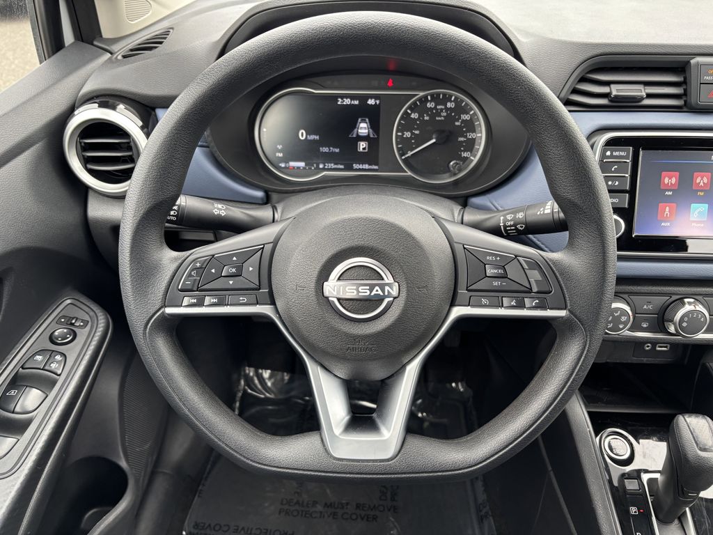 2023 Nissan Versa Sedan SV - Photo 14