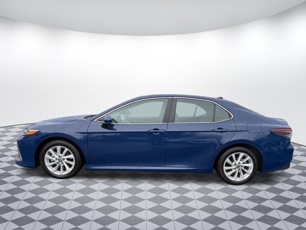 2024 Toyota Camry LE photo 4