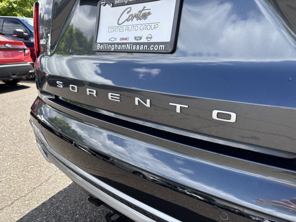 2022 Kia Sorento SX - Photo 11